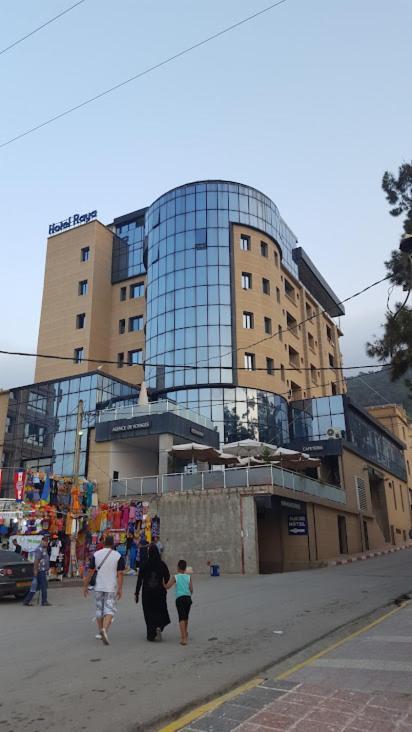 Hotel Raya Tichy Bagian luar foto